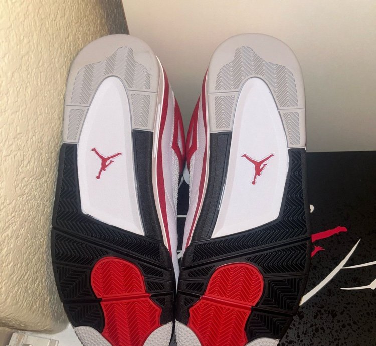Ds Jordan 4 Red Cement