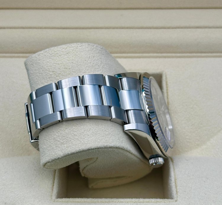 Rolex Sky-dweller Green Oyster