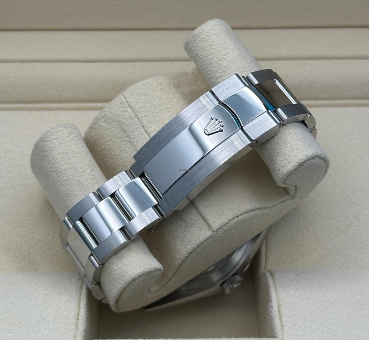 Rolex Sky-dweller Green Oyster