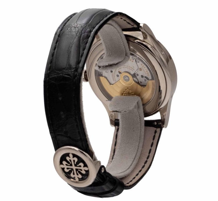 Patek Philippe Annual Calendar 5396g-011