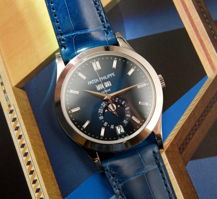 Patek Philippe Annual Calendar 5396g-017