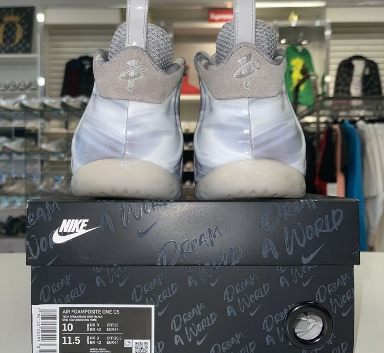 Air Foamposite One Qs Dream World - Tech Grey - Worn