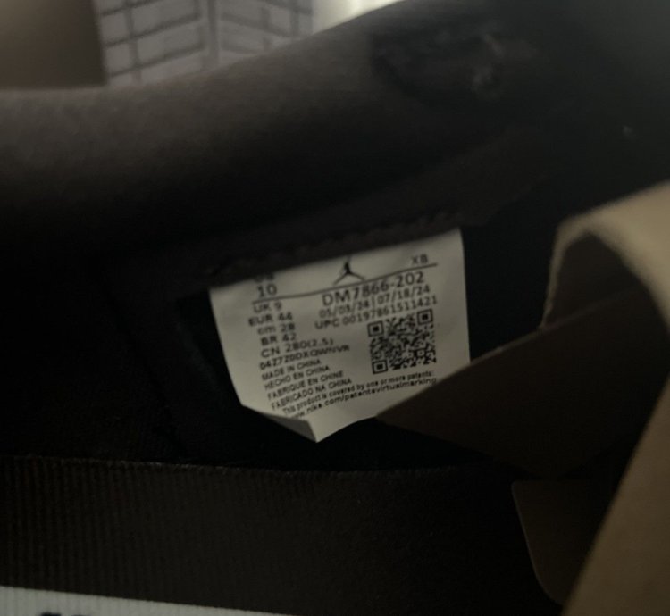 Jordan 1 Low Velvet Travis Scott