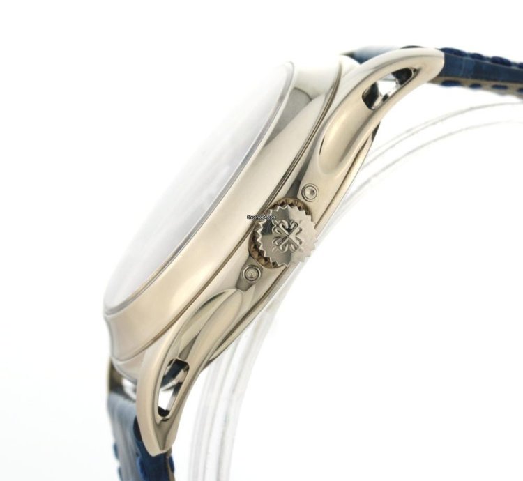 Patek Philippe Annual Calendar Blue Dial Ref 5205g