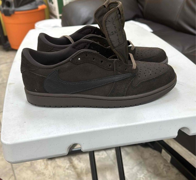 Jordan 1 Retro Low Og Sp Travis Scott Velvet Brown