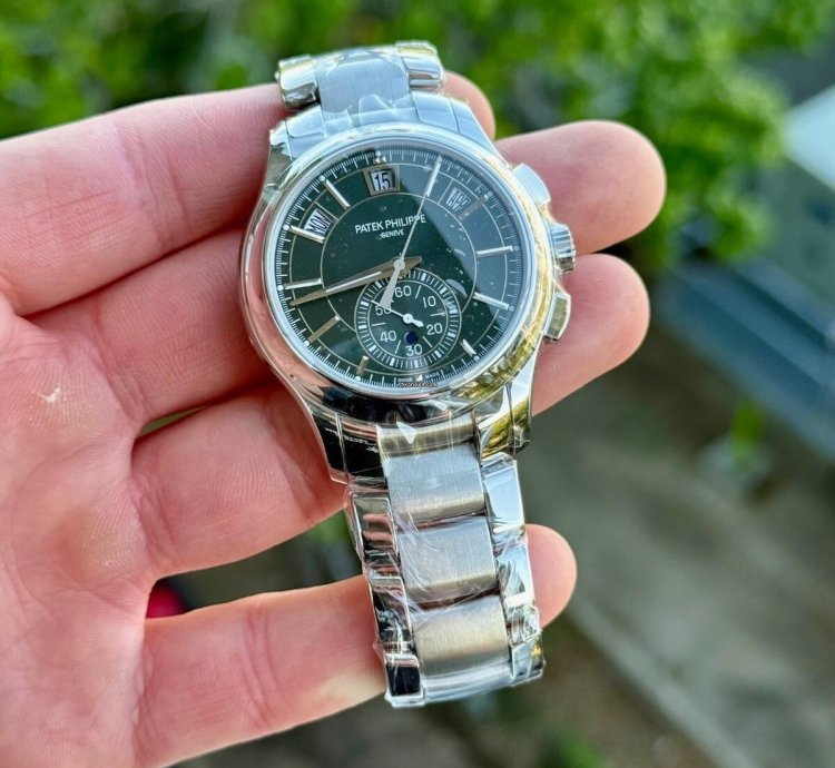 Patek Philippe Annual Calendar Chronograph 2021 Annual Calendar 5905 1a Green 42mm Box Papers