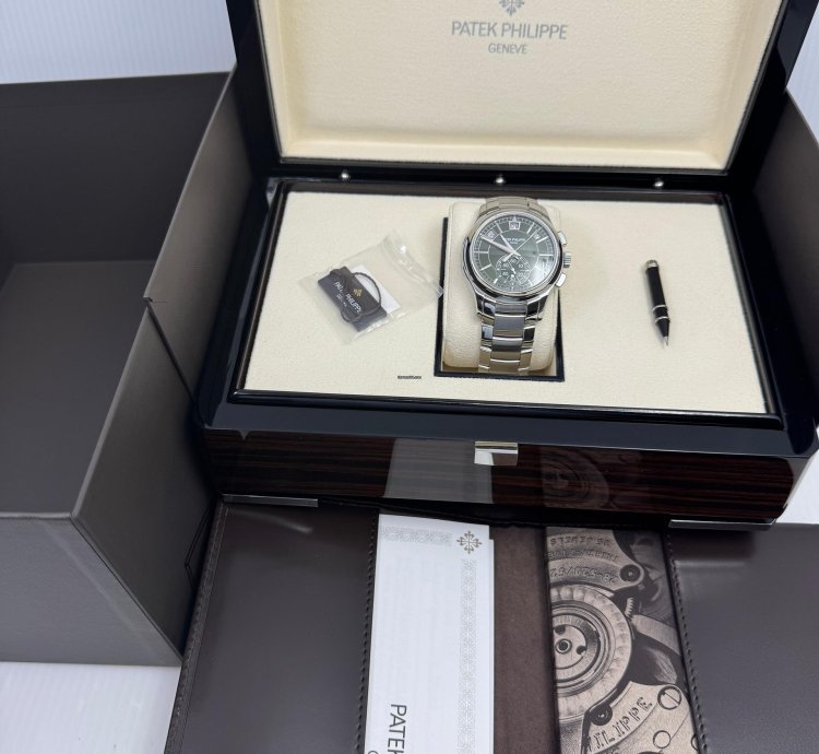 Patek Philippe Annual Calendar Chronograph 2023 Mint Green Dial Steel On Bracelet Annual Calendar Complications