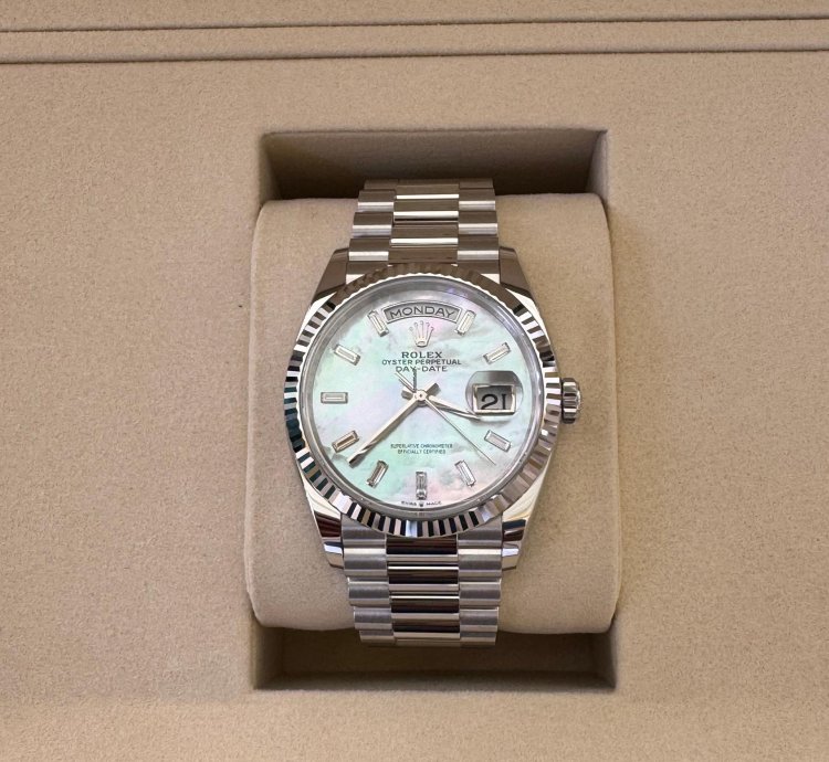 Rolex Day-date 128236 2025 Presidential Mother Of Pearl Day Date Baguette Hour