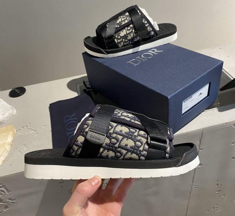 Bnwt Dior Alpha Slide Oblique Jacquard