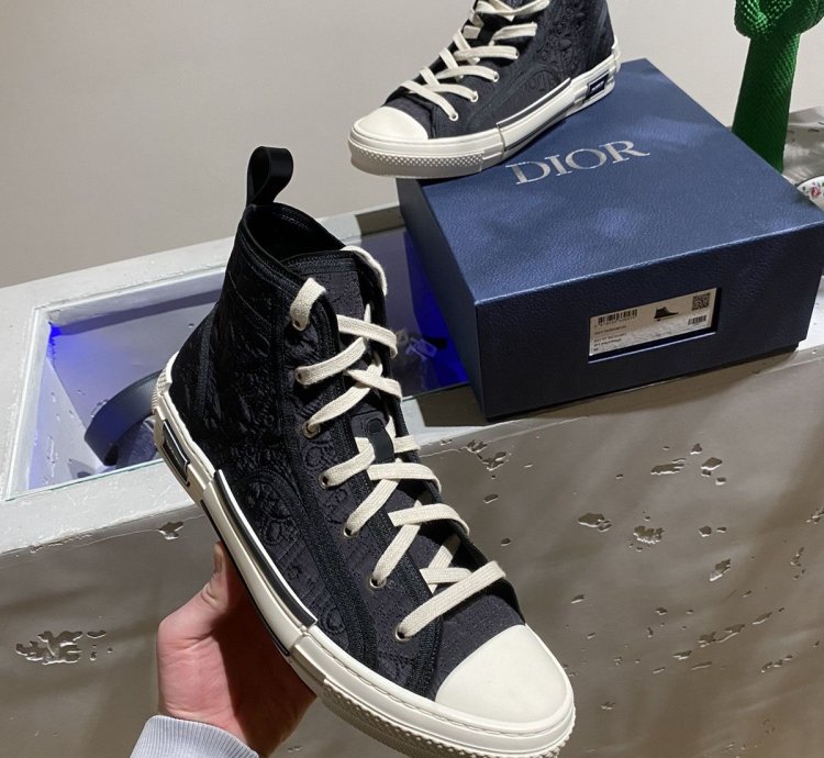 Bnwt Dior B23 Kumo Sneaker