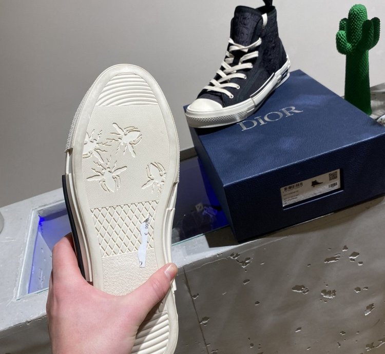 Bnwt Dior B23 Kumo Sneaker