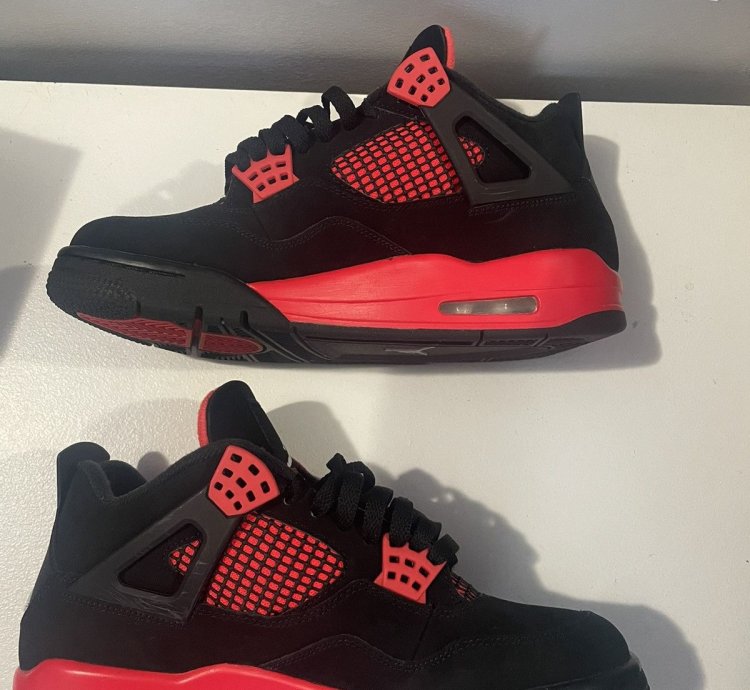 Jordan 4 Retro Red Thunder