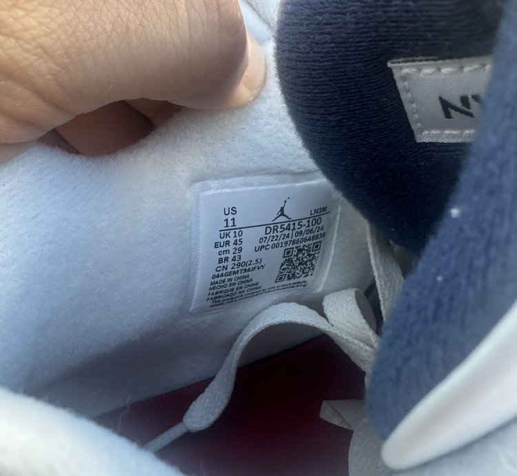 Jordan 4 Sb Navy Size 11