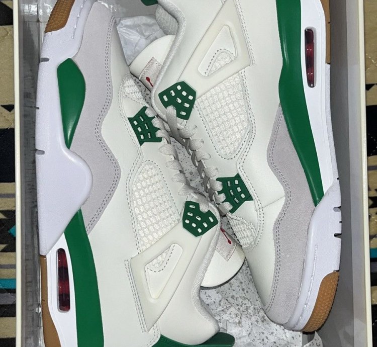 Jordan 4 Sb Pine Green
