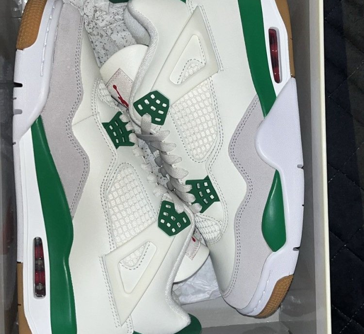 Jordan 4 Sb Pine Green