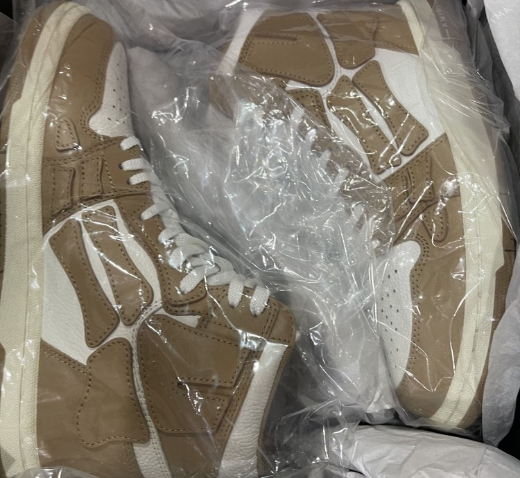 Bone Sneaker Hi Top