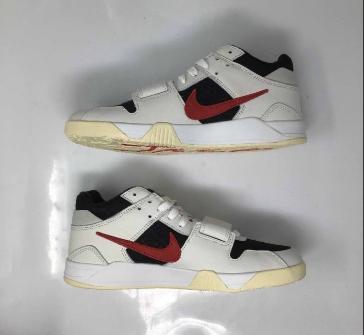 Jumpman Jack Travis Scott University Red