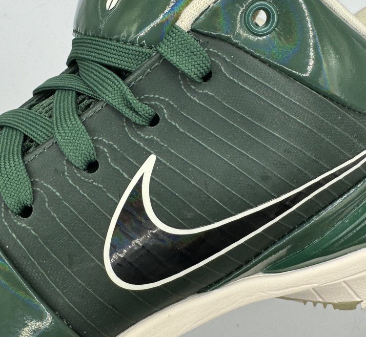 Kobe 4 Iv Undefeated Bucks Size 11