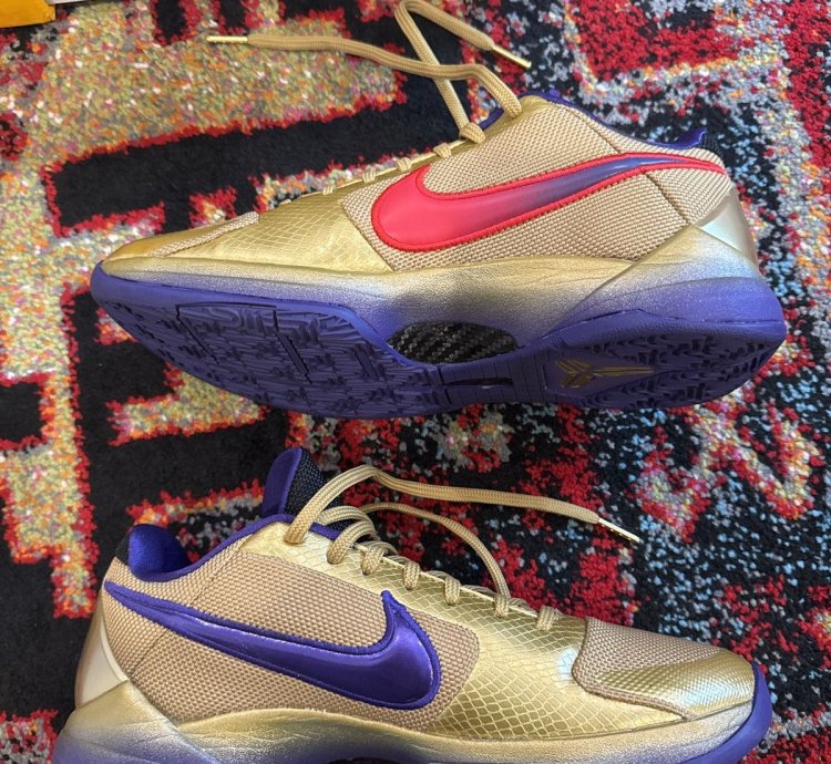 Kobe 5 Proto Undefeated