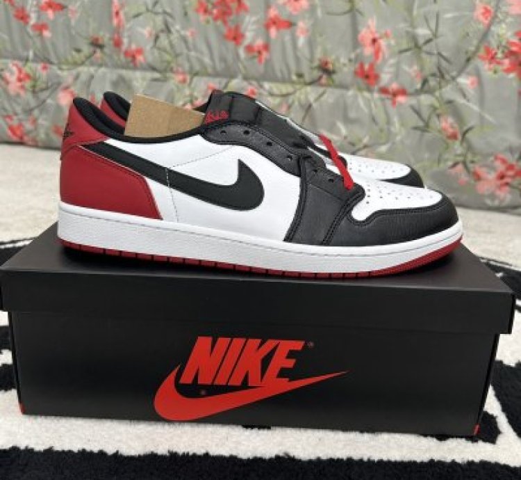 Air Jordan 1 Low Og Black Toe