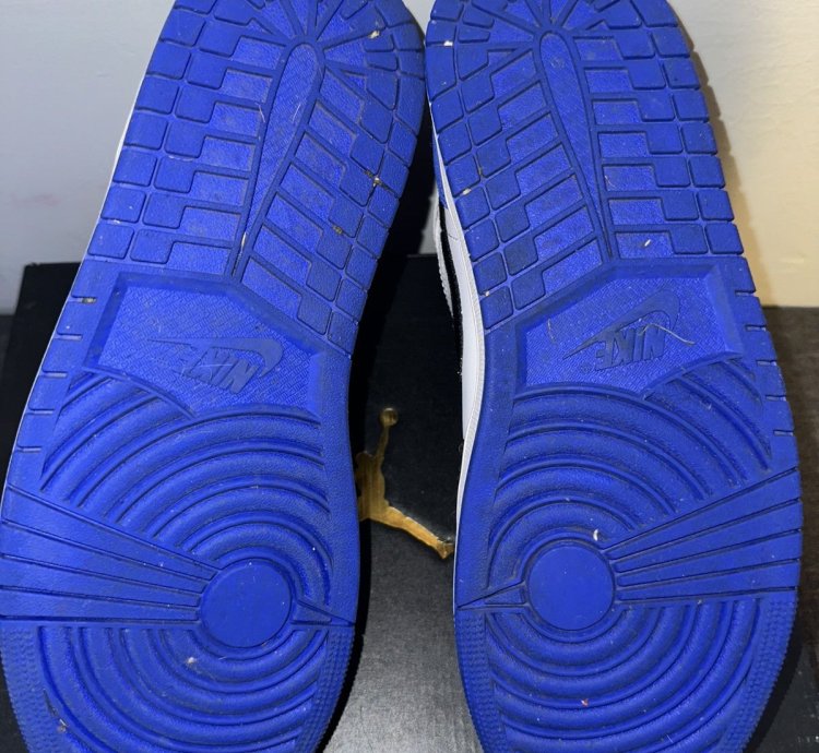 Air Jordan 1 Mid Se