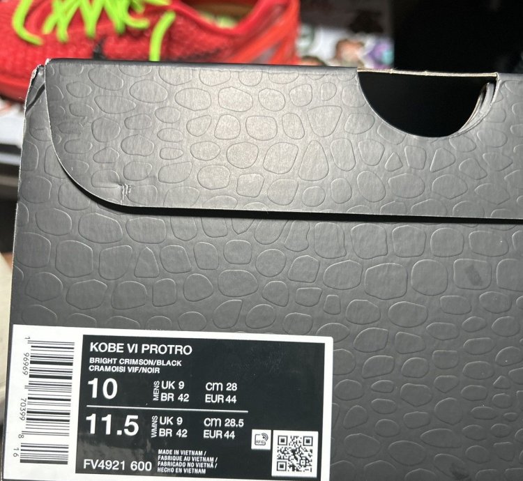 Kobe 6 Protobreverse Grinch