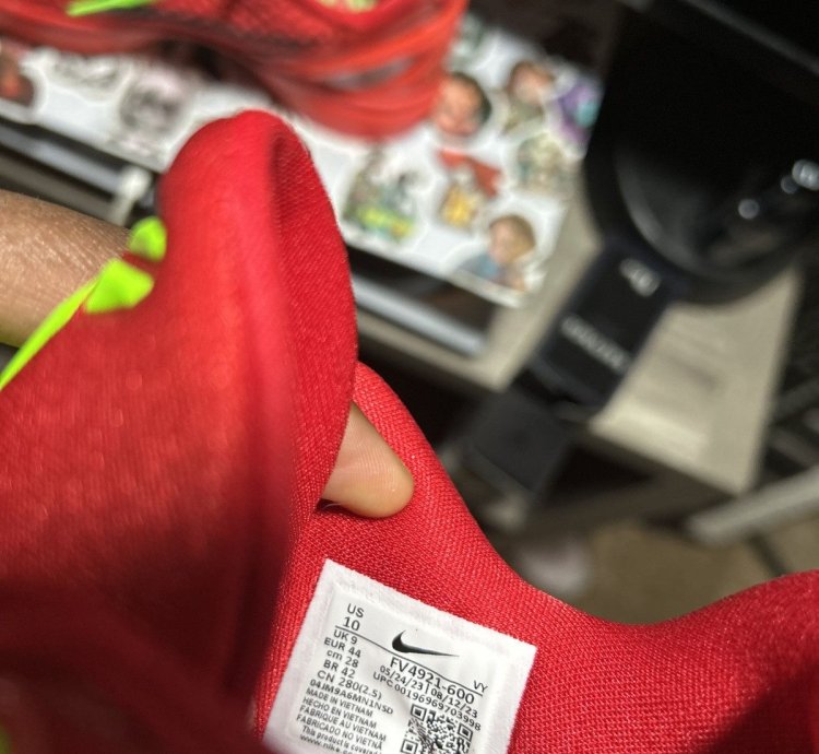 Kobe 6 Protobreverse Grinch