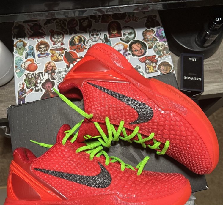 Kobe 6 Protobreverse Grinch