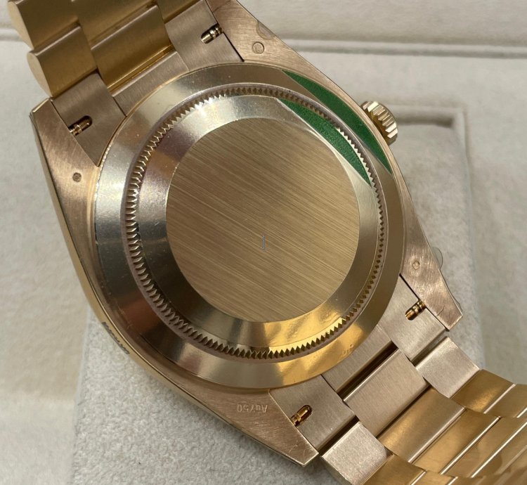 Rolex Day-date 40 Yellowgold 18kt Silver Dial Box Papers 2021 New Fully Stickers With Qr Code