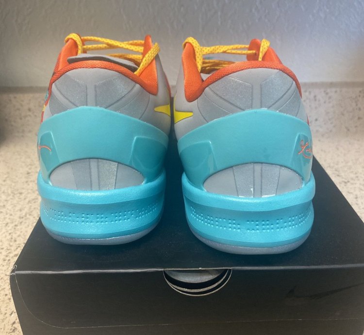 Kobe Viii Protro Venice 2024