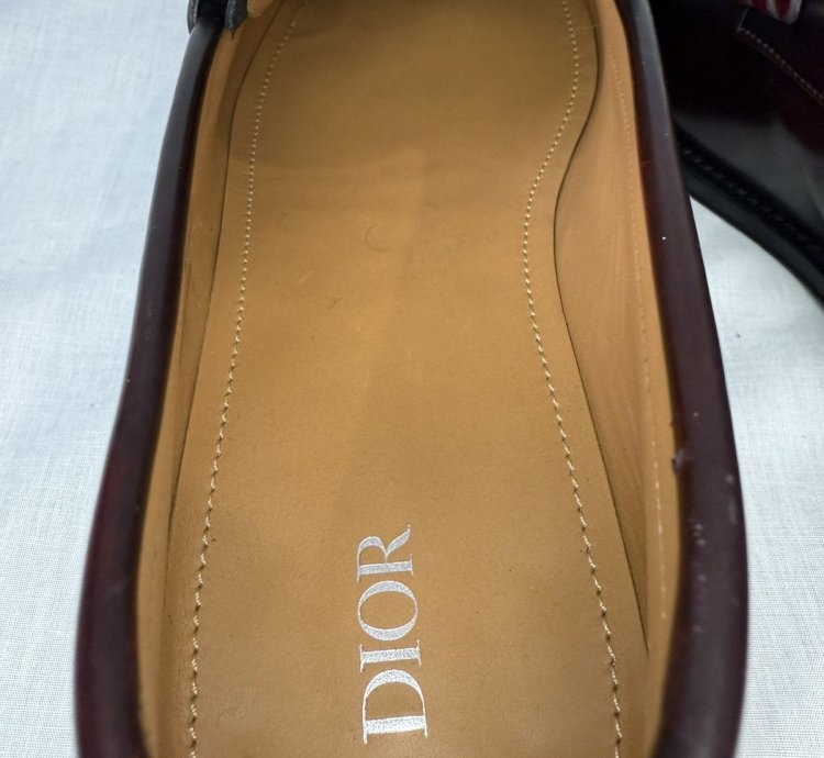 Brushed Calfskin Mens Logo Plaque Loafers 44 Red Black