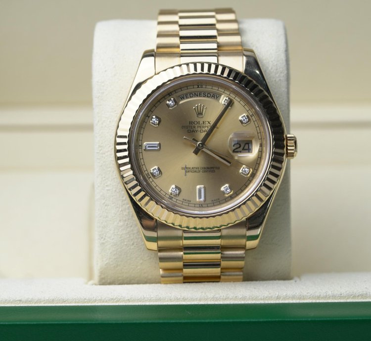 Rolex Day-date Ii 2015 Yellow Gold Day-date Ii Excellent Condition Complete Set 41mm Champagne Diamond Dial