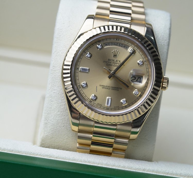 Rolex Day-date Ii 2015 Yellow Gold Day-date Ii Excellent Condition Complete Set 41mm Champagne Diamond Dial
