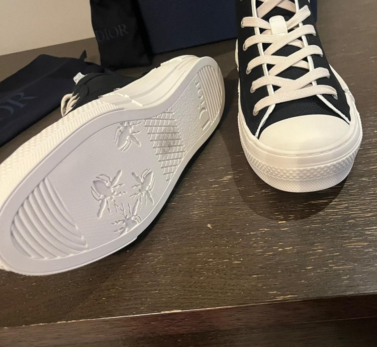 Cactus Jack B23 High Top Logo Sneakers In Black