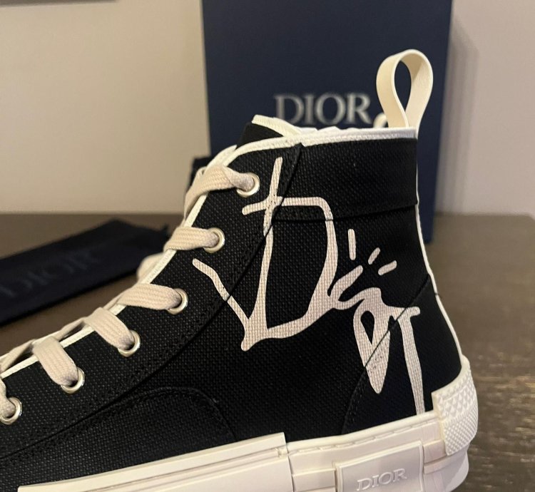 Cactus Jack B23 High Top Logo Sneakers In Black