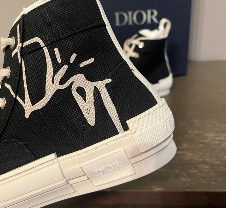 Cactus Jack B23 High Top Logo Sneakers In Black