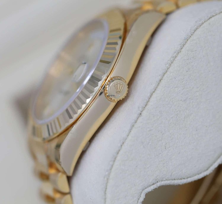 Rolex Day-date Ii 218238 Yellow Gold Watch Silver Roman Dial Absolutely Never Worn Factory Stickers