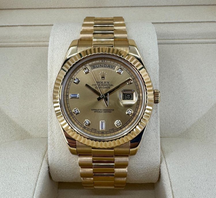 Rolex Day-date Ii 41mm Yellow Gold Fluted Bezel Champagne Diamond Dial Presidential Band