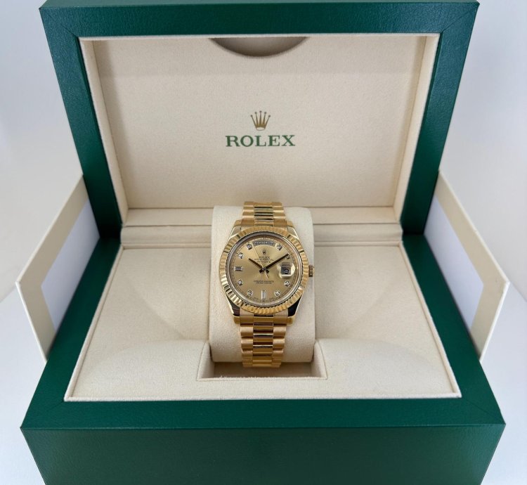 Rolex Day-date Ii 41mm Yellow Gold Fluted Bezel Champagne Diamond Dial Presidential Band