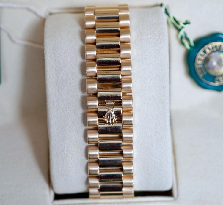 Rolex Day-date Ii Black Wave Dial