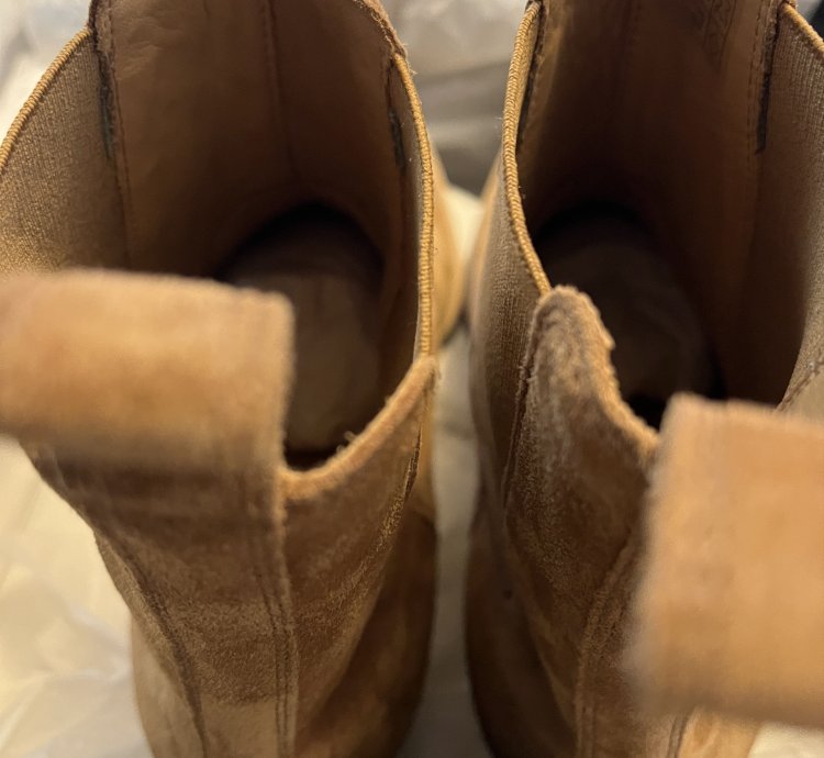 Chelsea Crepe Sole Boot