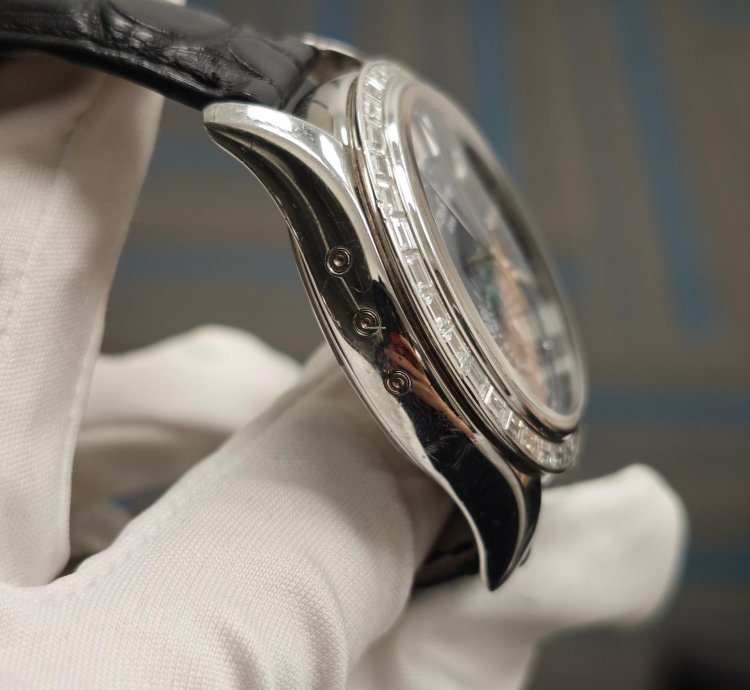 Patek Philippe Annual Calendar Chronograph 5961p-001