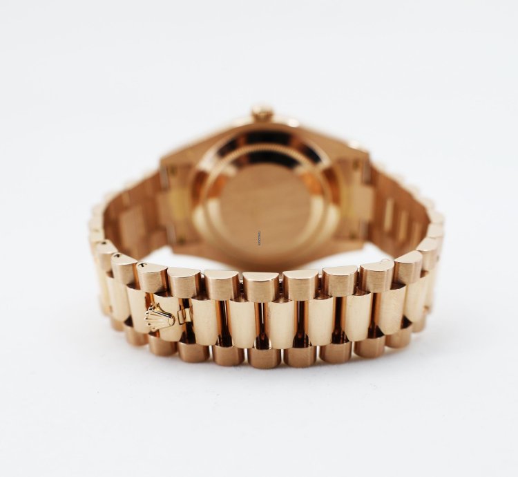 Rolex Day-date Ii Presidential 41mm Rose Gold Pink Roman Dial Presidential Bracelet 218235