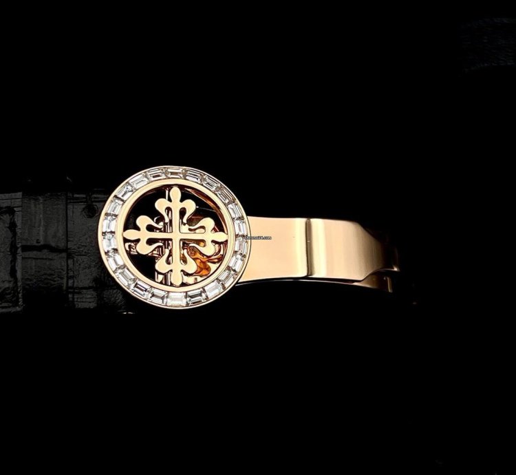 Patek Philippe Annual Calendar Chronograph 5961r-010