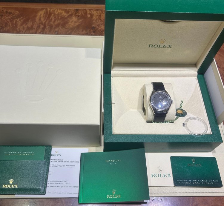 Rolex 1908 White Gold 18kt Black Dial