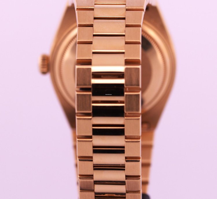Rolex Day-date Oysterquartz Factory Platinum Diamond Bezel