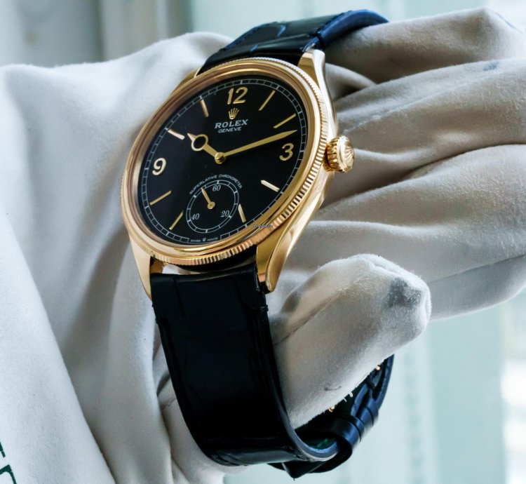 Rolex 1908 Yellow Gold Black Alligator Strap