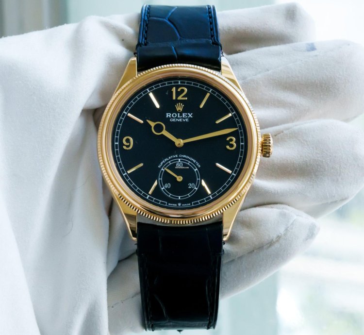 Rolex 1908 Yellow Gold Black Alligator Strap