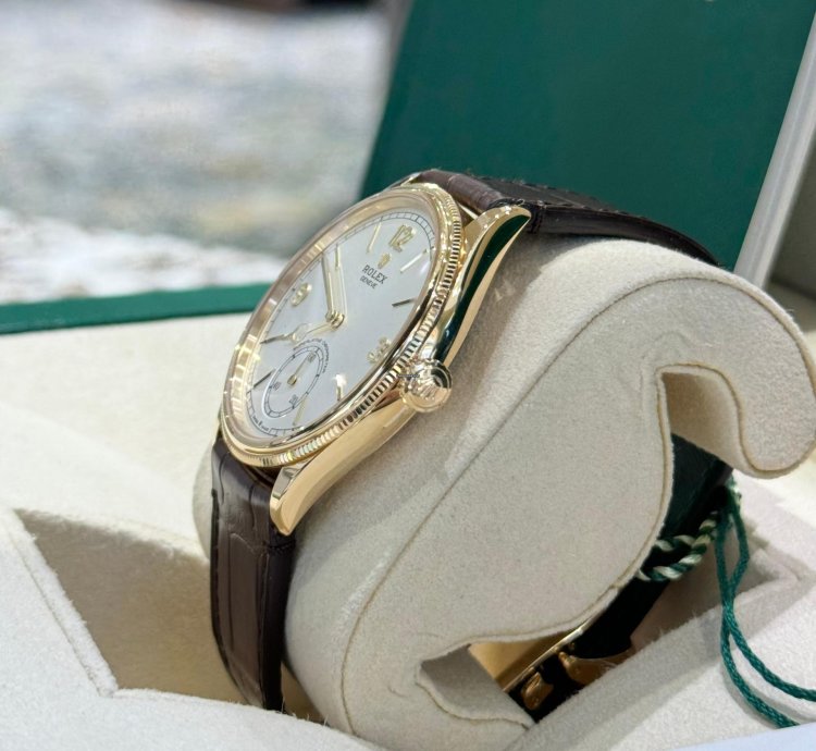 Rolex 1908 Yellow Gold White Dial Full Set 2024