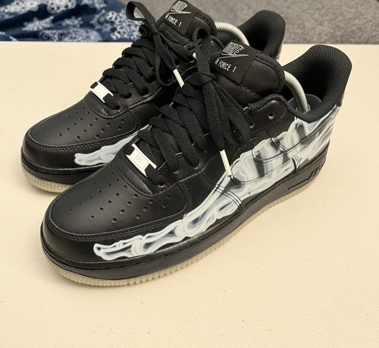 Nike Air Force 1 Low Black Skeleton Halloween